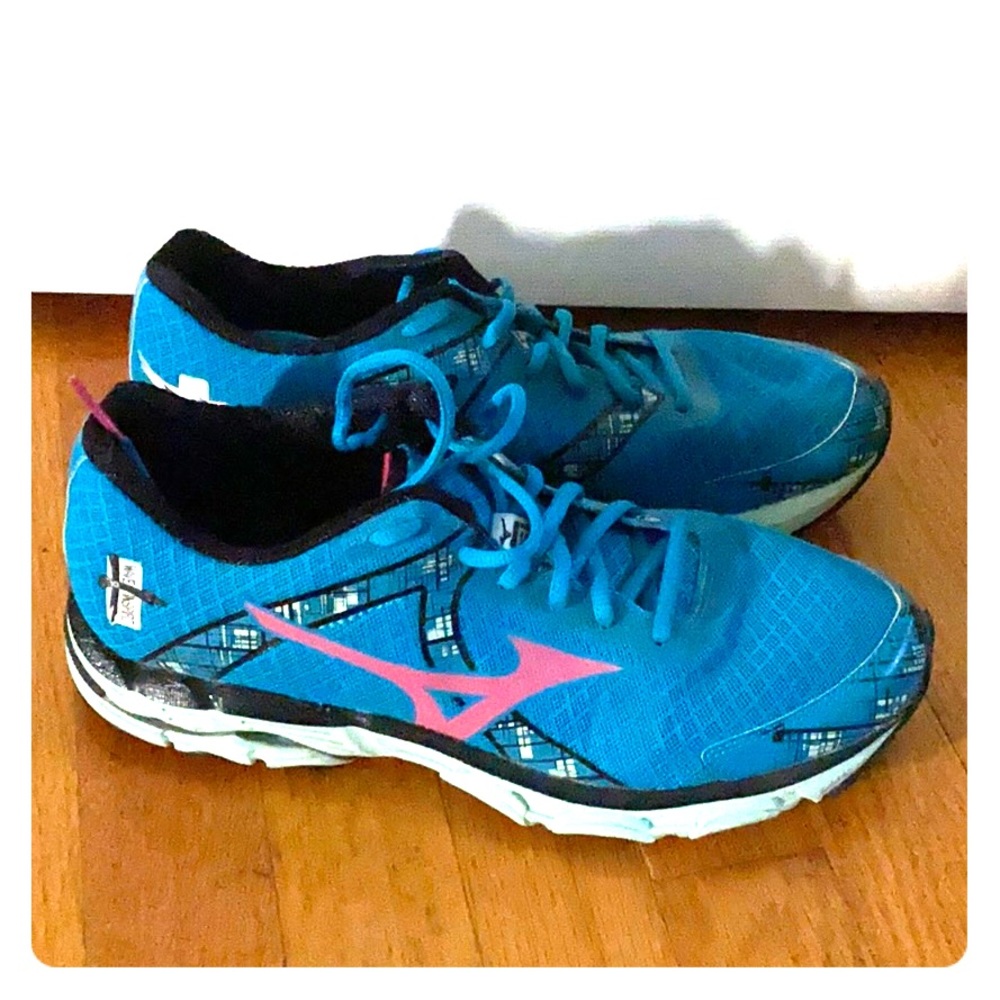 Mizuno wave/inspire running shoes